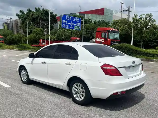 Geely Emgrand 2017