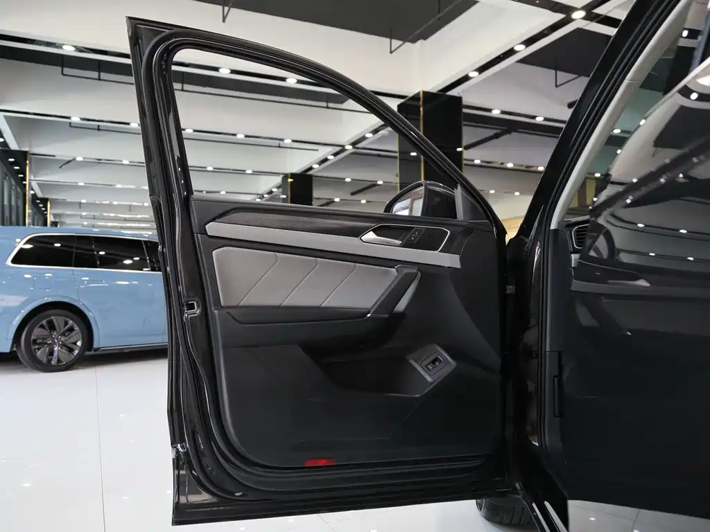 Volkswagen Tayron 2023