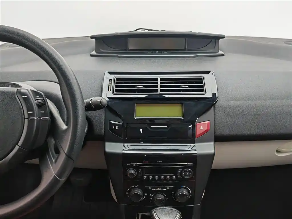 Citroen C-Quatre 2015 — фото 12