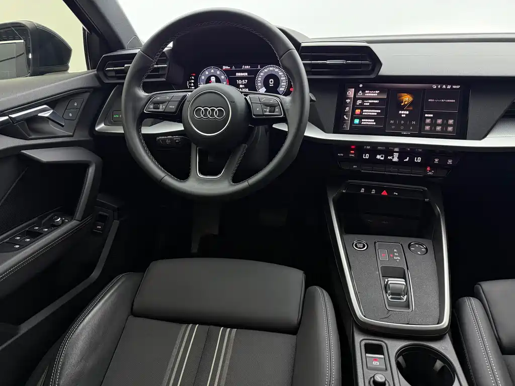 Audi A3 2022 — фото 10