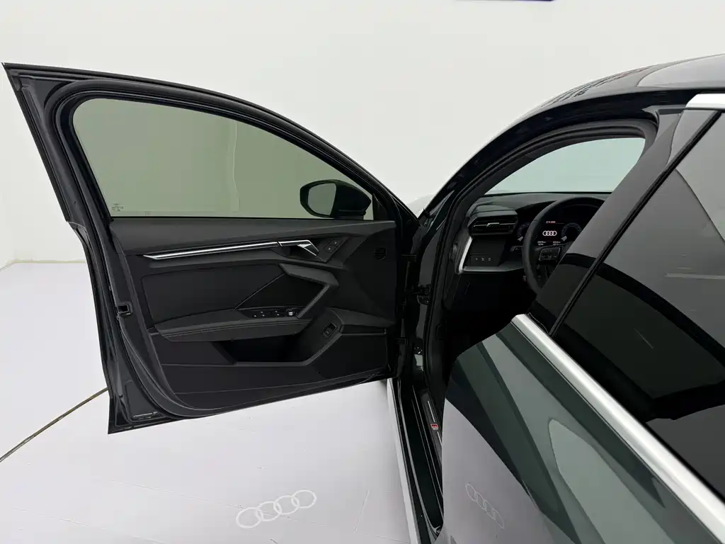 Audi A3 2022 — фото 21
