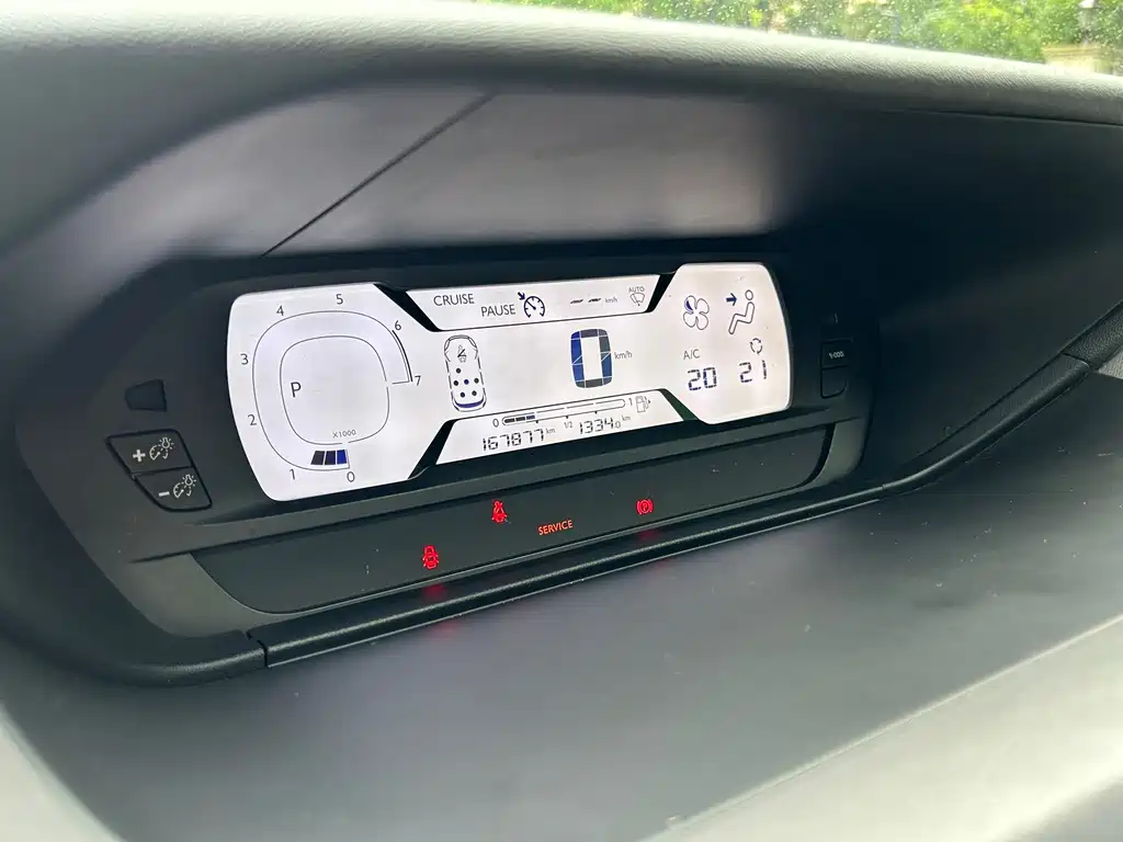 Citroën C4 PICASSO 2017 — фото 23