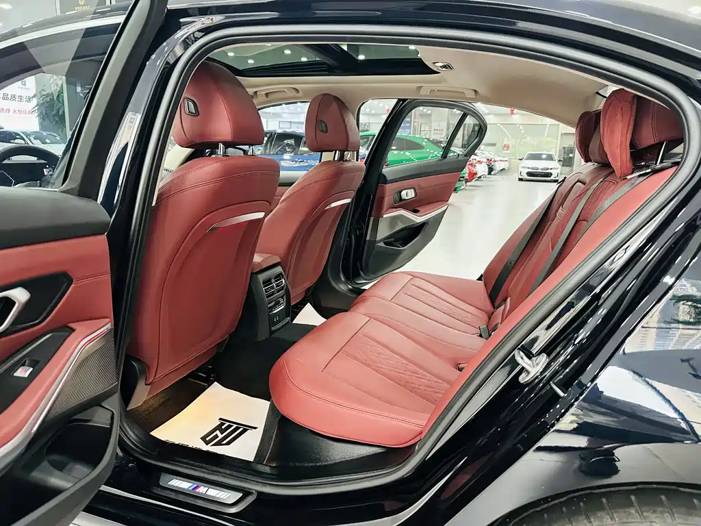 BMW 3 Series 2023