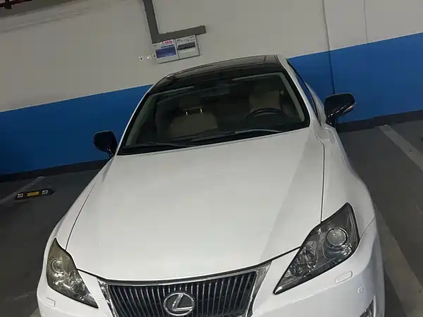 Lexus IS 2009