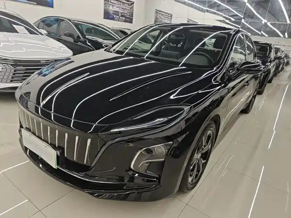 Hongqi E-QM5 2024