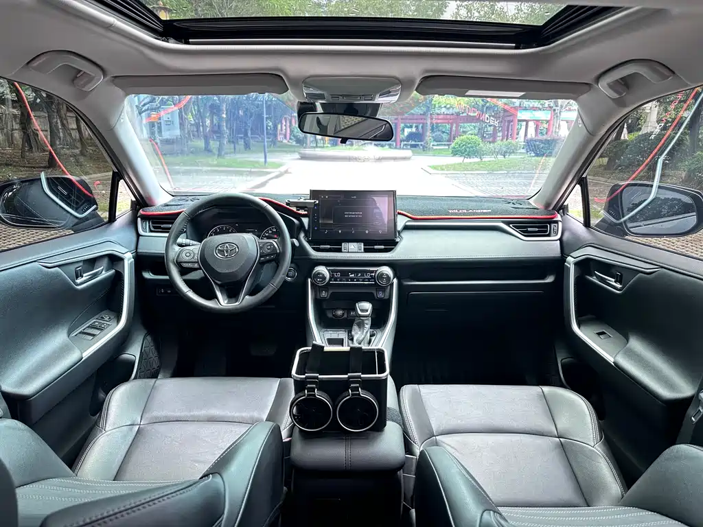 Toyota Wildlander 2021 — фото 12