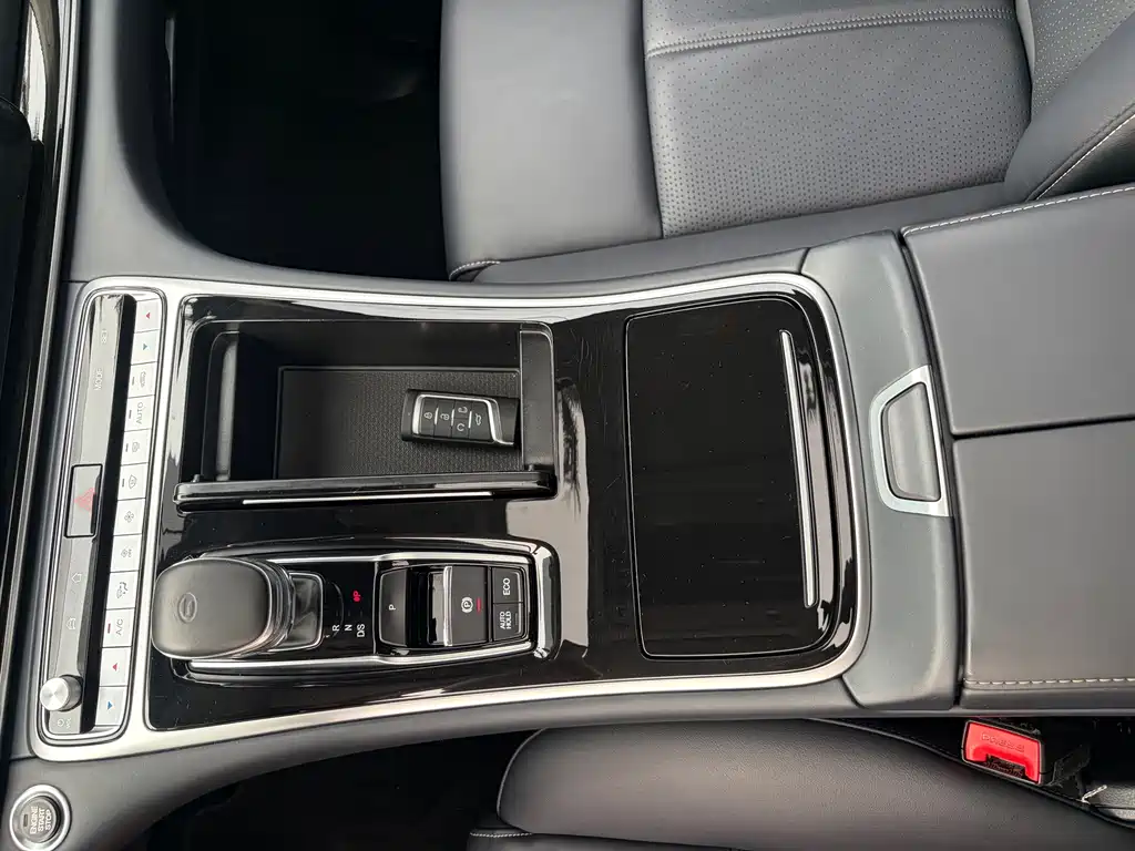 GAC Trumpchi M8 2022 — фото 14