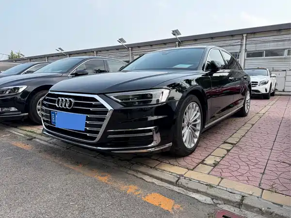 Audi A8 2022