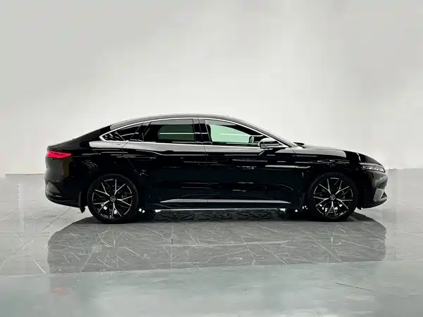 BYD Han 2025