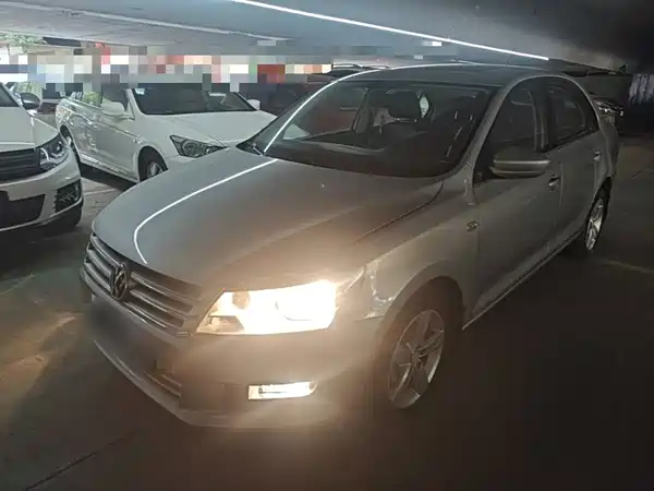 Volkswagen Santana 2014
