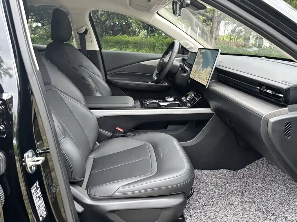 Wuling Starlight 2024 — фото 25