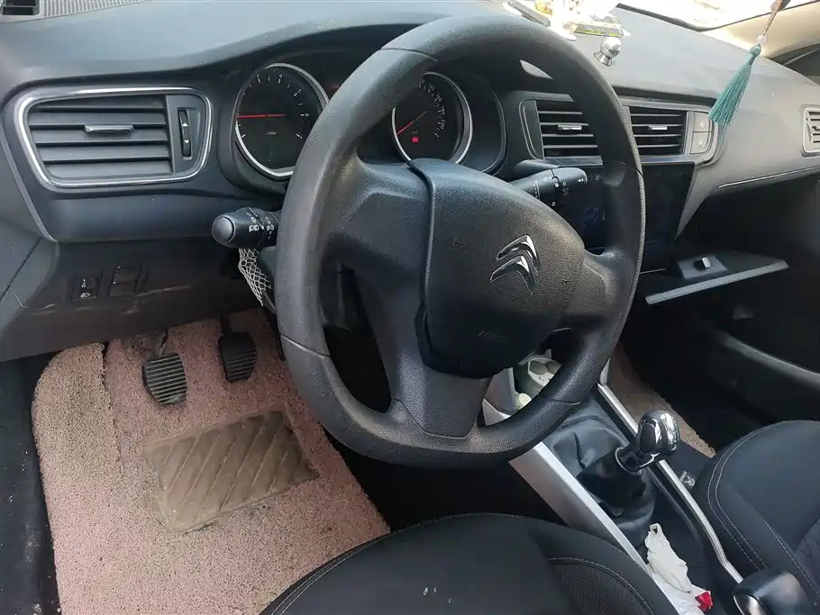 Citroen C3-XR 2015 — фото 12