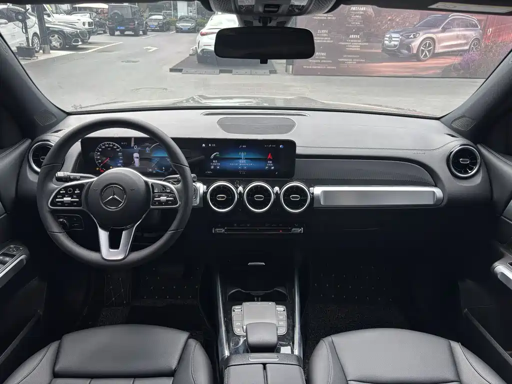 Mercedes-Benz GLB 2023 — фото 14