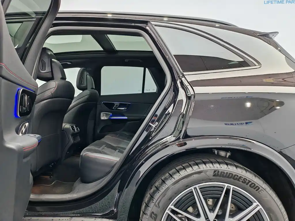 Mercedes-Benz GLC AMG 2026 — фото 12