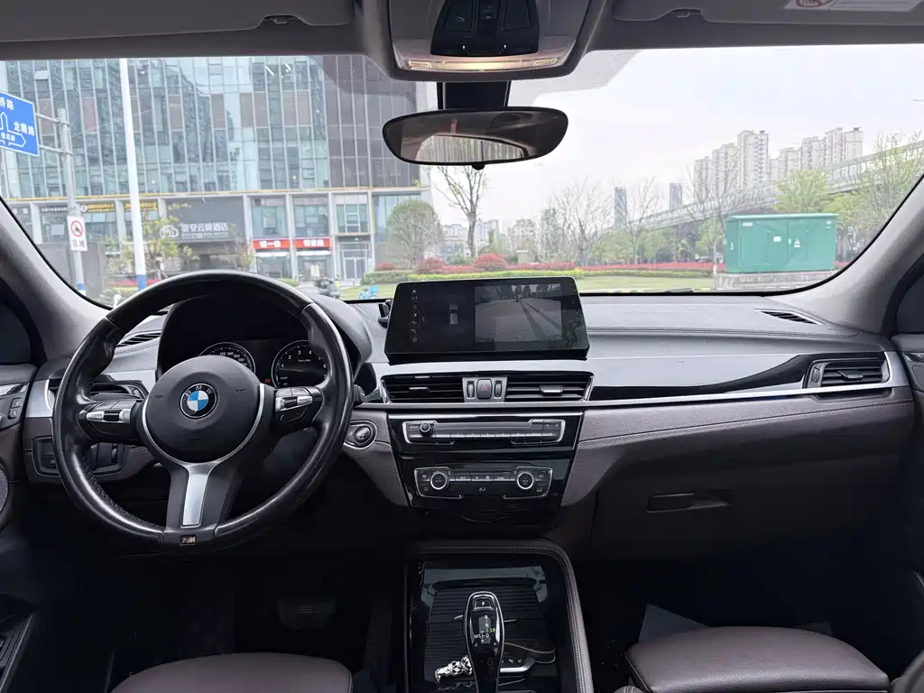 BMW X2 2022 — фото 9