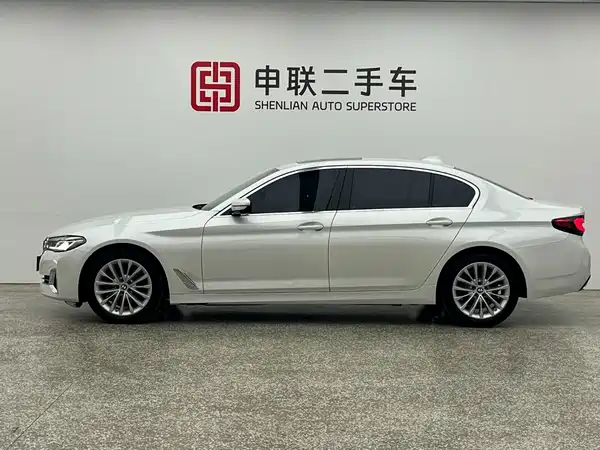 BMW 5 Series 2022