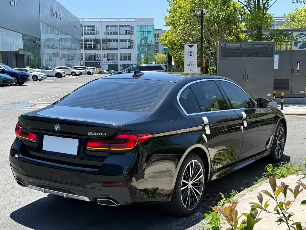 BMW 5 Series 2024