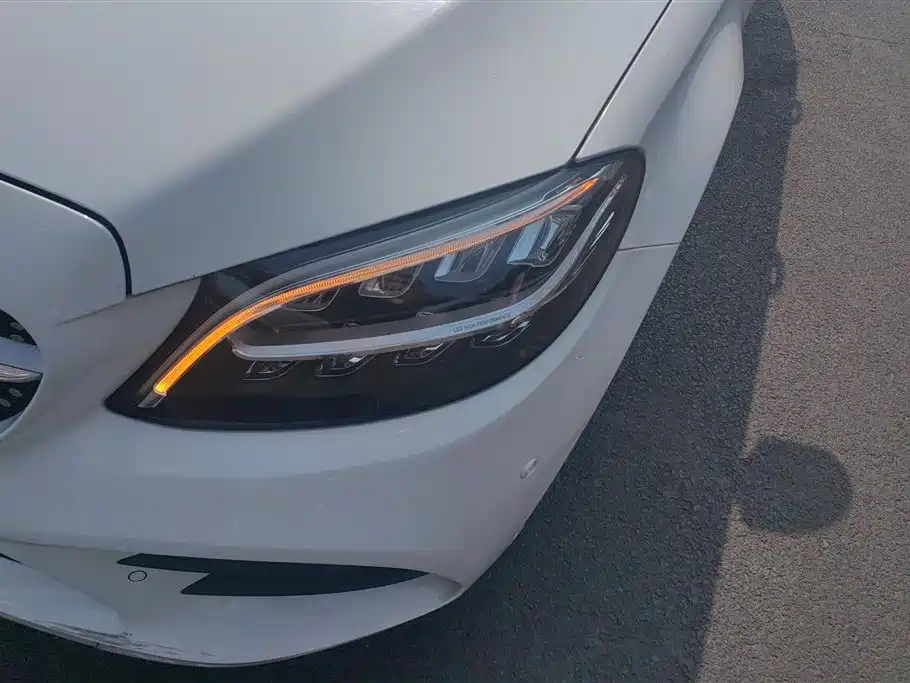 Mercedes-Benz C-Class 2019