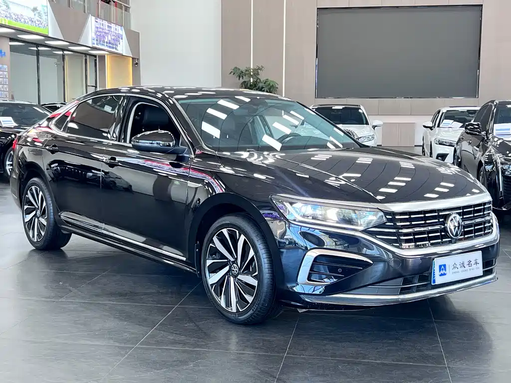 Volkswagen Passat 2022
