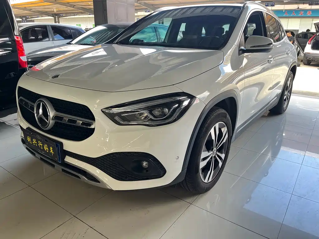 Mercedes-Benz GLA 2021 — фото 1