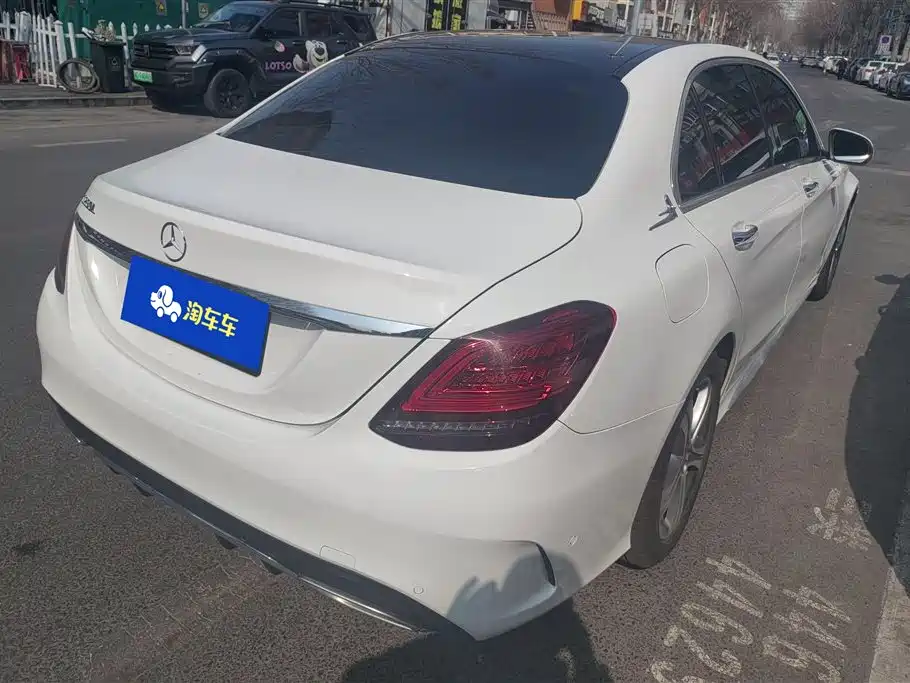 Mercedes-Benz C-Class 2019