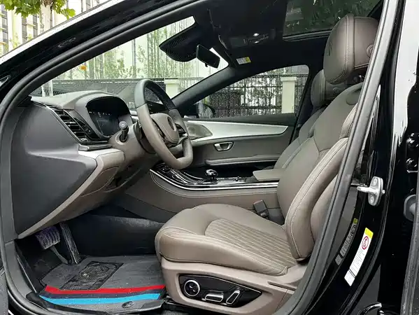 BYD Han 2025