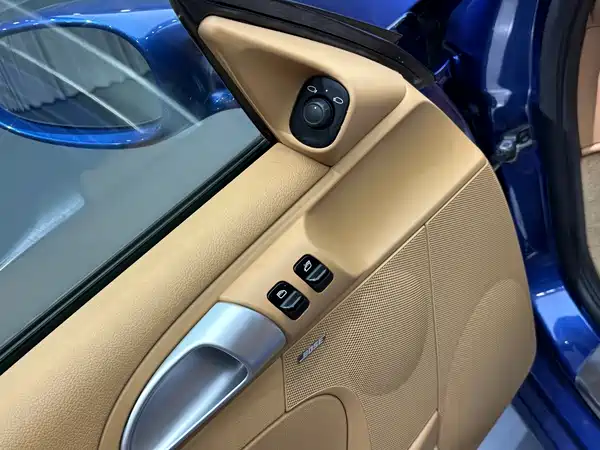Porsche Cayman 2008