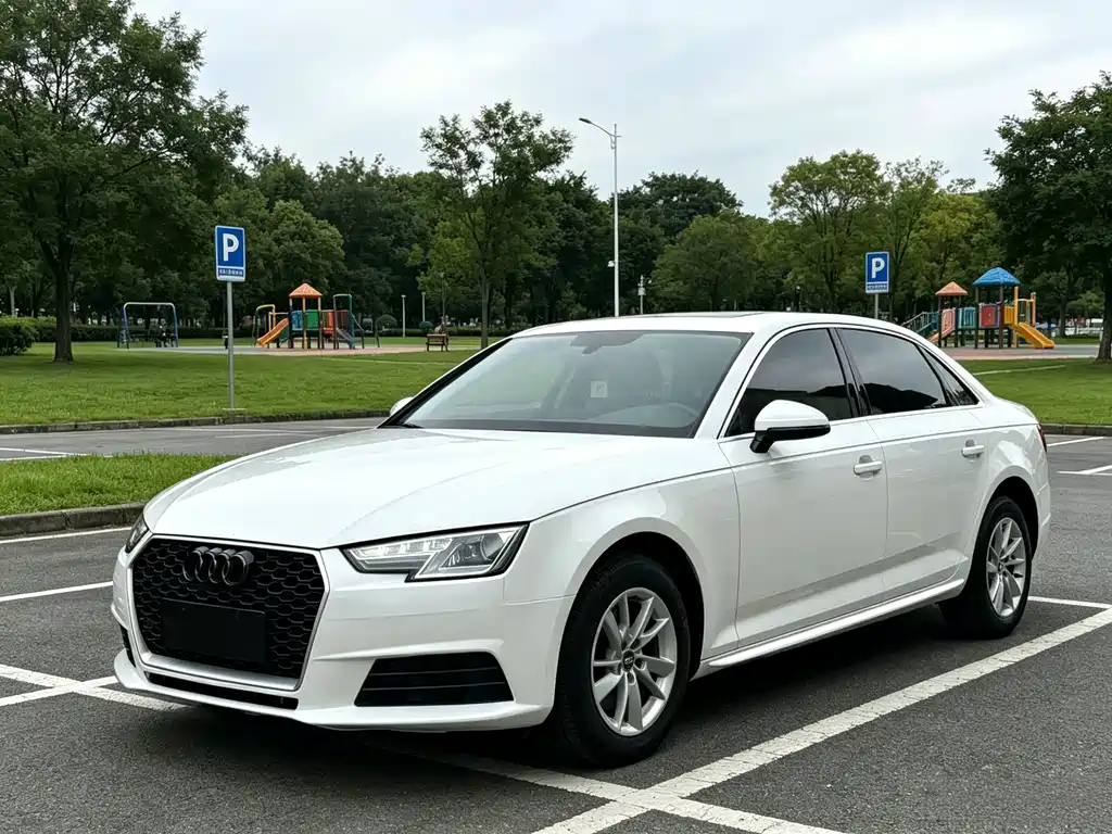 Audi A4L 2016