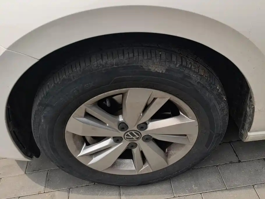 Volkswagen Polo 2021