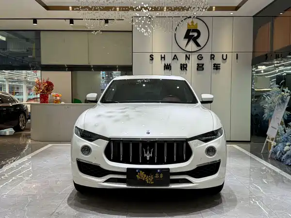 Maserati Levante 2022