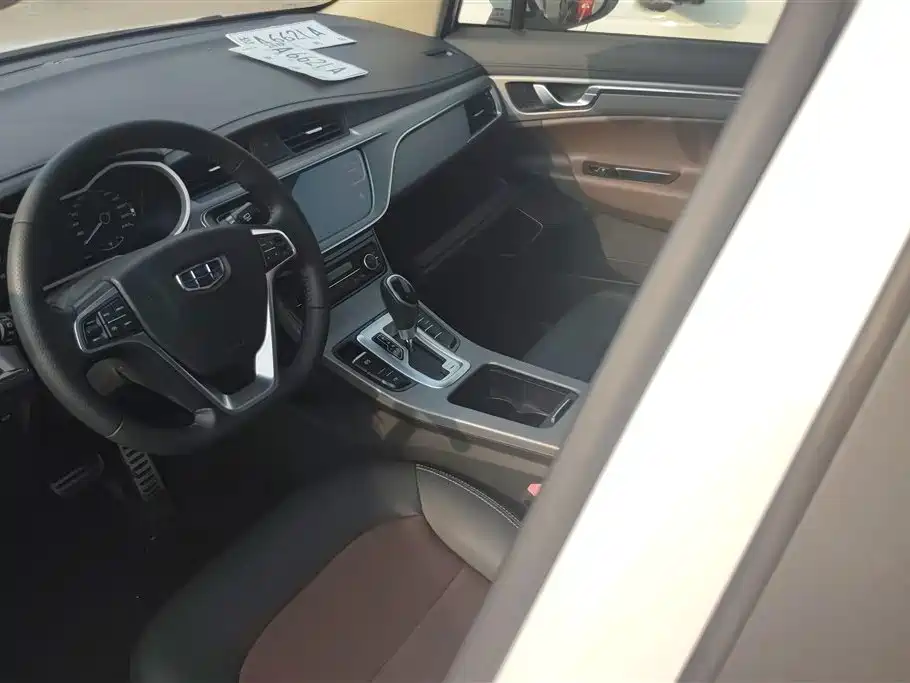 Geely Emgrand GS 2019 — фото 12