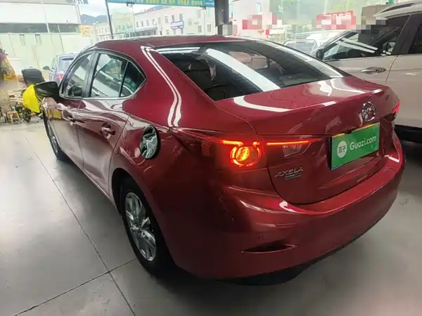Mazda 3 Axela 2018