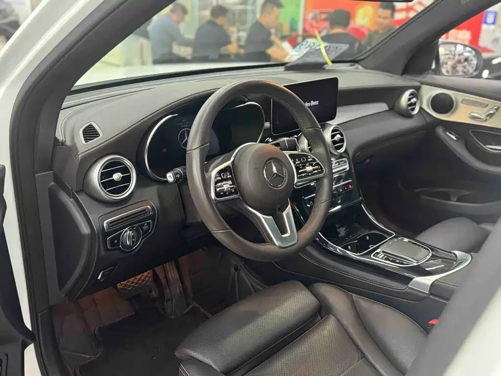 Mercedes-Benz GLC 2022 — фото 13