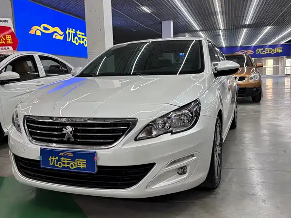 Peugeot 408 2015