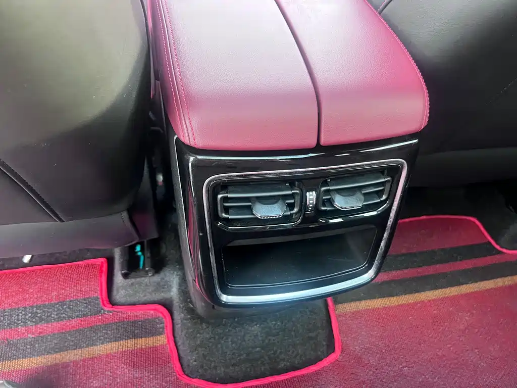 Jetour X70 PLUS 2022 — фото 10
