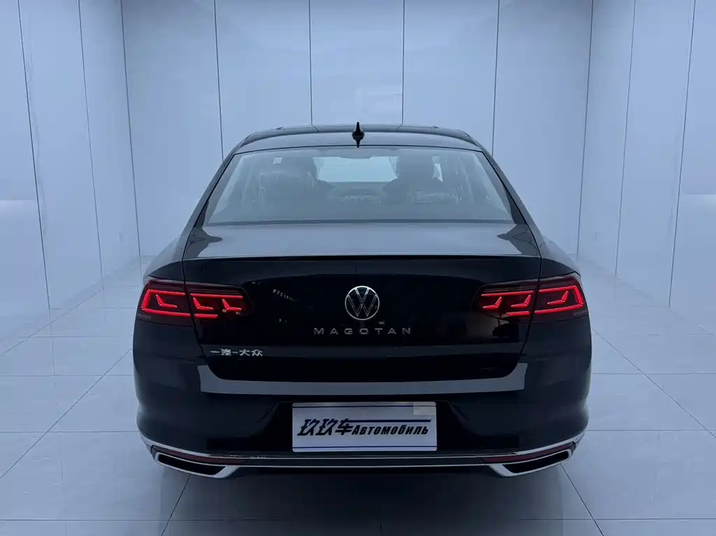 Volkswagen Magotan 2025