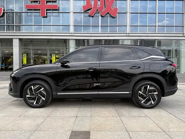 Wuling Starlight S 2025