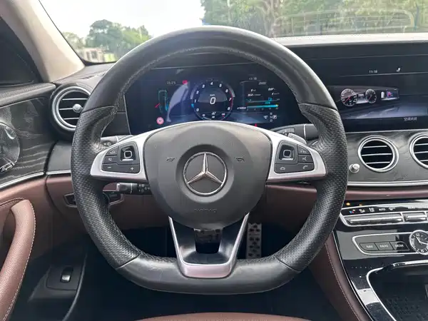 Mercedes-Benz E-Class 2016
