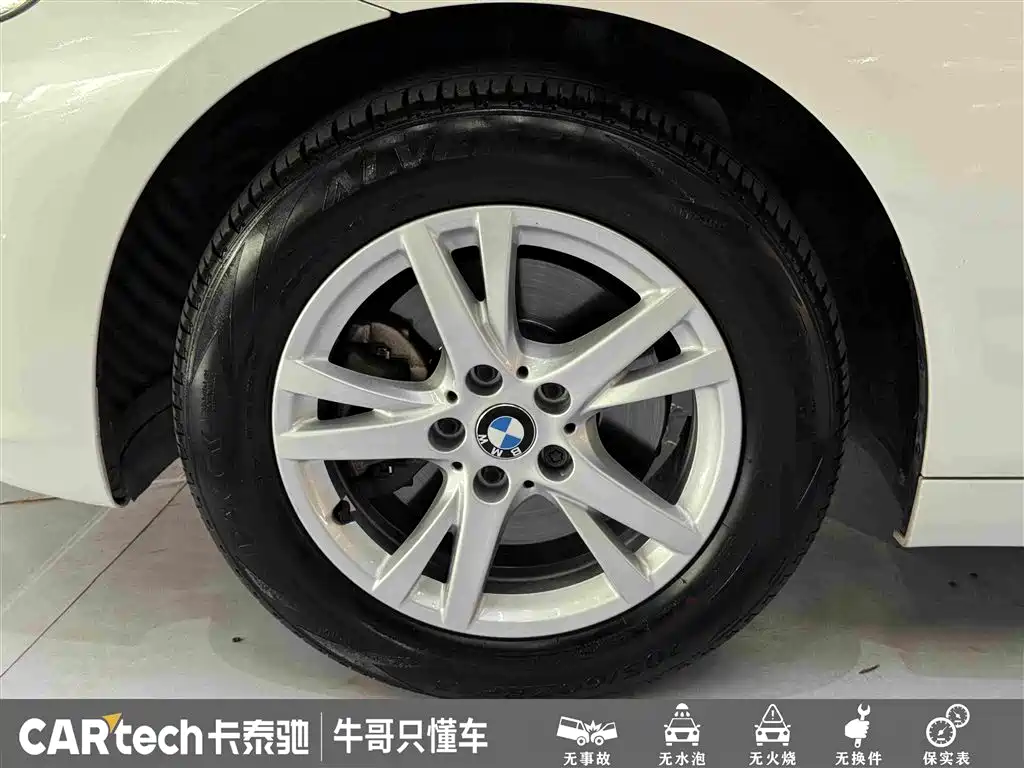 BMW 2 Series Wagon 2018 — фото 10