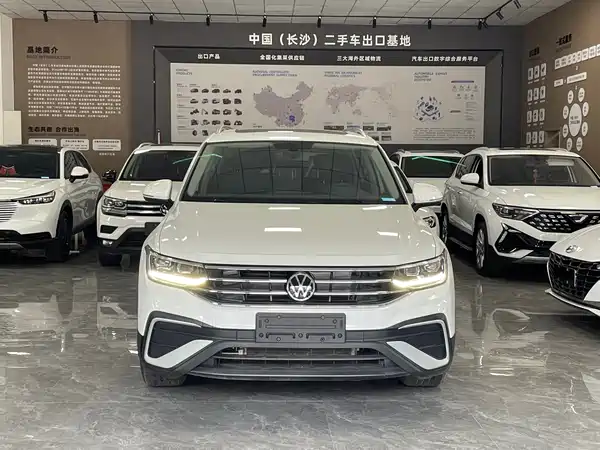 Volkswagen Tiguan L 2022