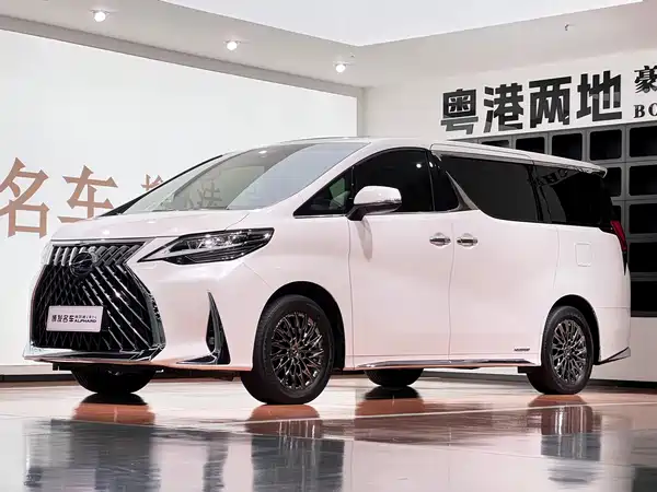 Lexus LM 2022