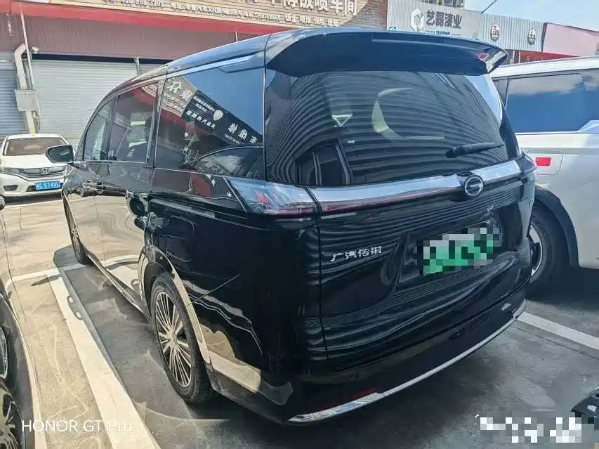 GAC Trumpchi E8 PHEV 2024 — фото 3