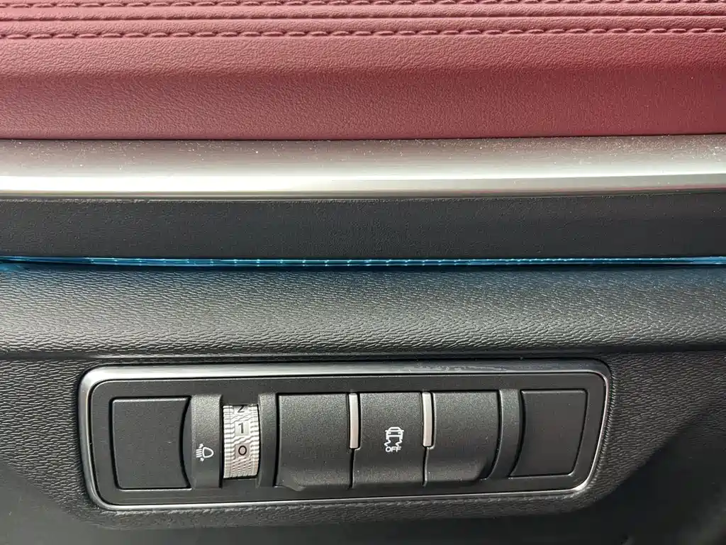 Jetour X70 PLUS 2023 — фото 13