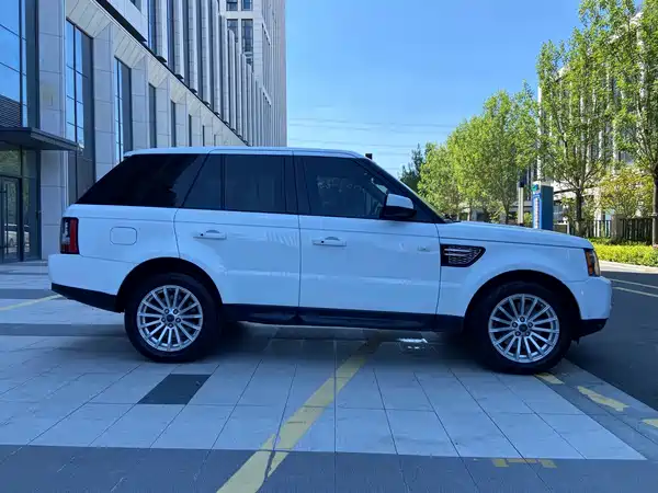 Land Rover Range Rover Sport 2012