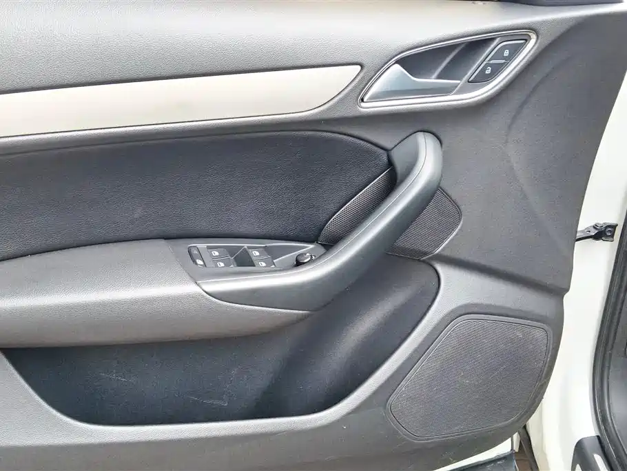 Audi Q3 2016
