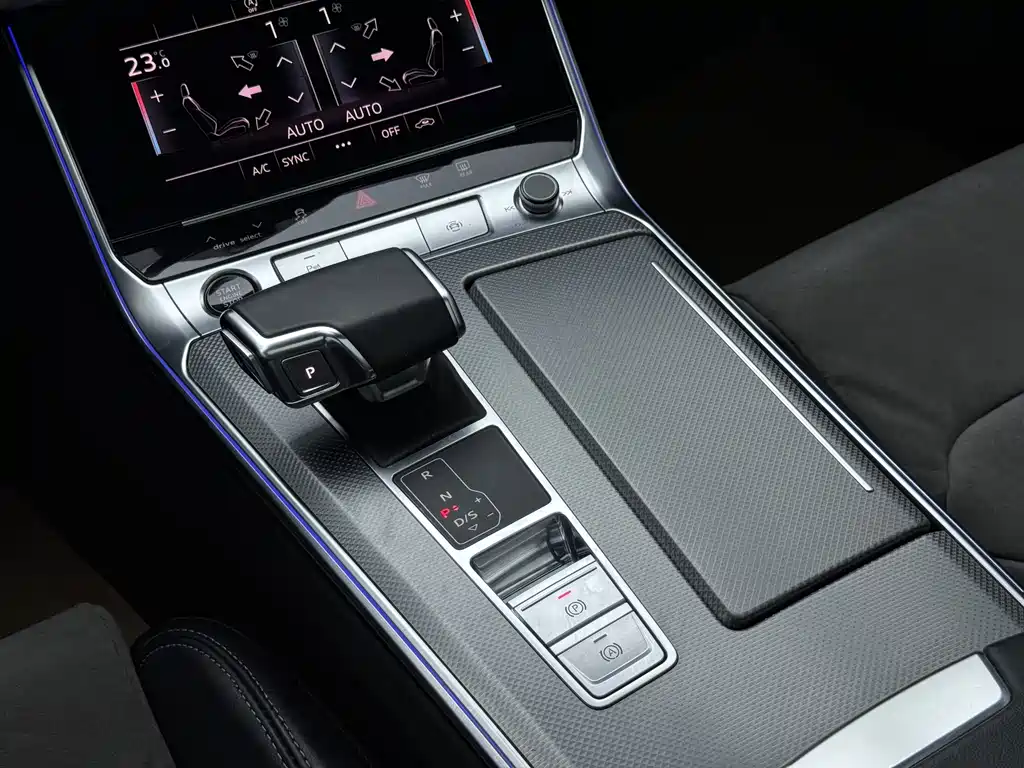 Audi A6L 2024 — фото 7