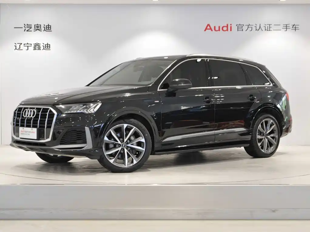 Audi Q7 2021 — фото 1