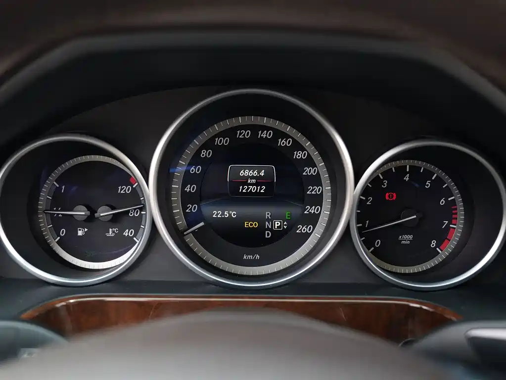 Mercedes-Benz E-Class 2014