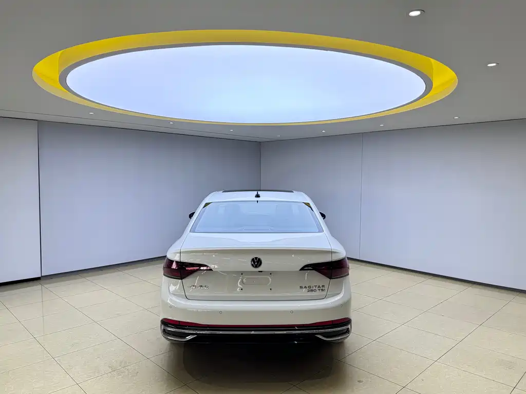 Volkswagen Sagitar 2022