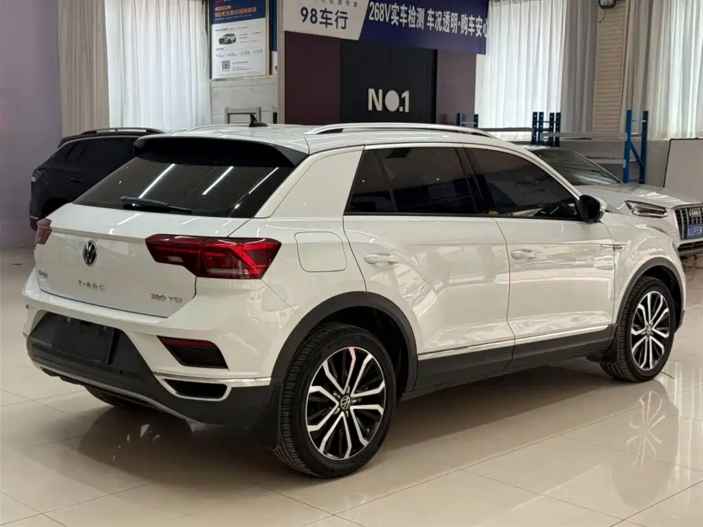 Volkswagen T-Roc 2023
